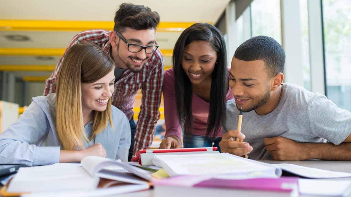 ஜெர்மனியில் உயர்கல்வி: விசா, வேலைவாய்ப்பு & சிறந்த பல்கலைக்கழகங்கள்! இந்திய மாணவர்களுக்கு ஒரு வழிகாட்டி!