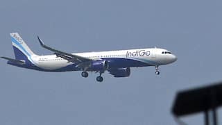 લખનૌમાં IndiGo ફ્લાઇટનું ઇમરજન્સી લેન્ડિંગ, ટિશ્યુ પેપર પર લખેલું હતું 
