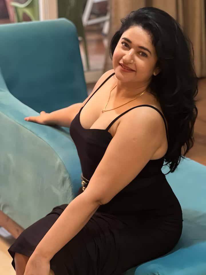 इस अभिनेत्री ने टॉलीवुड की अधिकतर फिल्मों में एक सरल और प्यारी लड़की की भूमिका निभाई है। और उनकी लगभग सभी फिल्में सफल रहीं।