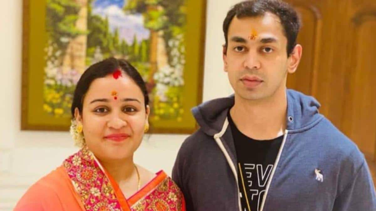 'Selfish Woman': Akhilesh Yadav’s Brother Prateek Announces Divorce From BJP Leader Aparna Yadav