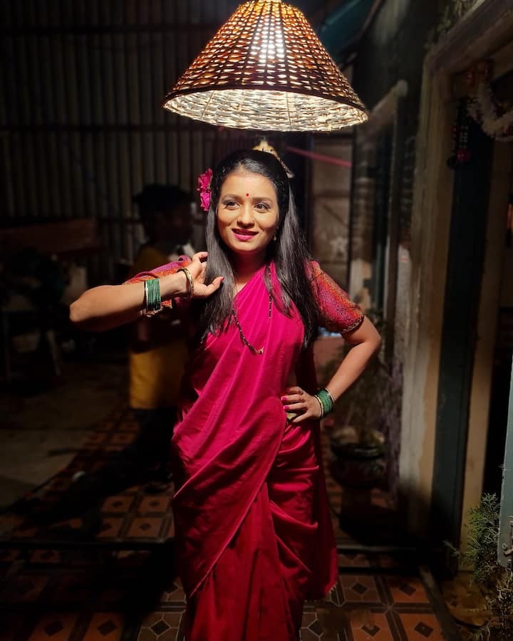 दरम्यान, महायुतीच्या बाजूने निकाल लागताच मराठी अभिनेत्रीनं  एक पोस्ट शेअर केली. तिच्या पोस्टची सध्या सोशल मीडियात होत आहे.