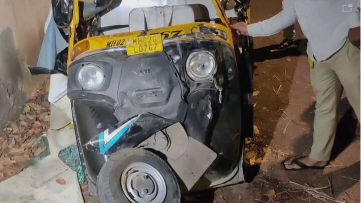 प्रत्यक्षदर्शींनी दावा केला की मर्सिडीज चालकाने धडकेनंतरही ब्रेक न दाबता वाहन पुढेच रेटत ठेवले, त्यामुळे ऑटो SUV च्या खाली अडकत गेला आणि SUV चा मागचा भाग हवेत उचलला गेला.