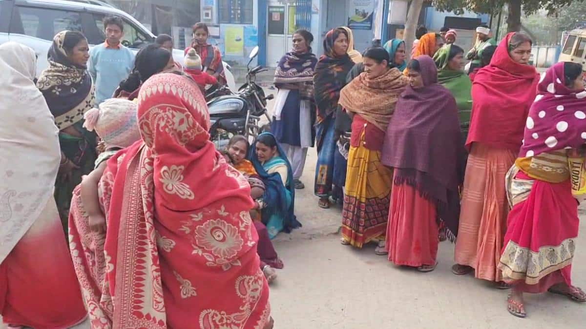 Bihar Crime News: लखीसराय में किशोर की हत्या, पहले लाठी-डंडे से पीटा, फिर चाकू गोदा, जानिए पूरा मामला