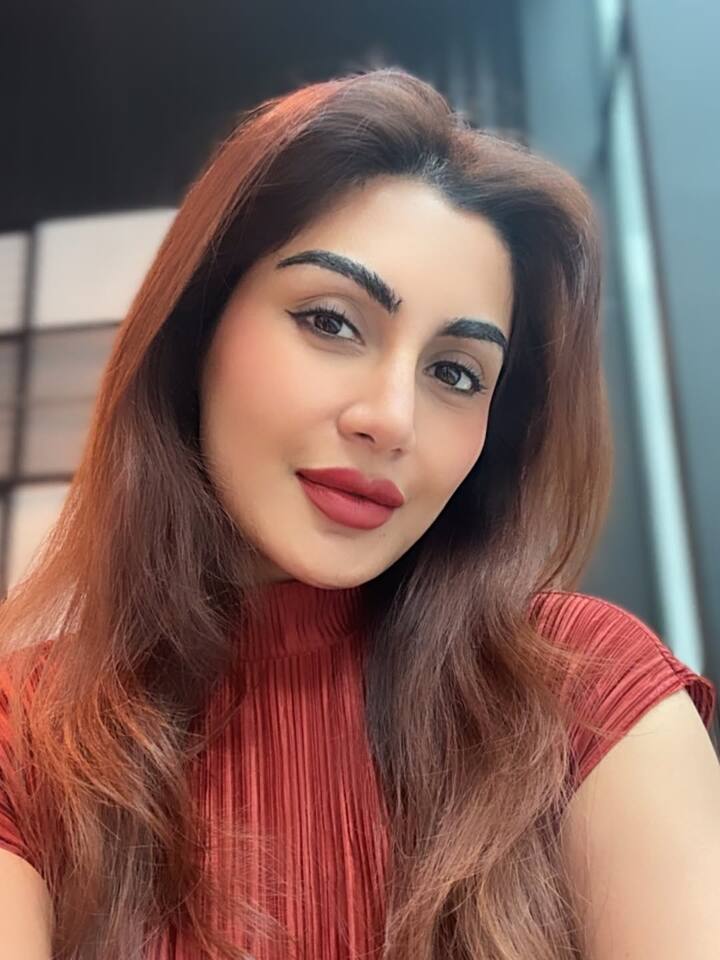इसके बाद रिमी पूरी तरह से लाइमलाइट से गायब हो गईं. अब वो एक्टिंग की दुनिया से दूर दुबई में एक नई पहचान बना चुकी हैं.