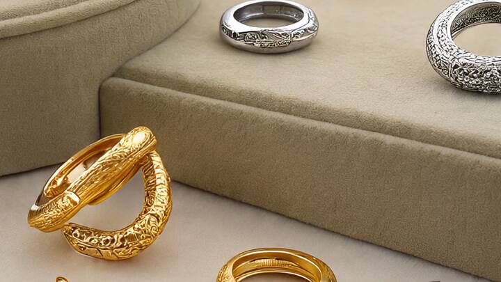 यदि आप आज सोना या चांदी खरीदने की योजना बना रहे हैं, तो अपने शहर में नवीनतम कीमतों की जानकारी होना बहुत महत्वपूर्ण है। इससे आप किसी भी वित्तीय नुकसान से बच सकते हैं और अपनी खरीदारी पर सर्वोत्तम सौदा प्राप्त कर सकते हैं।