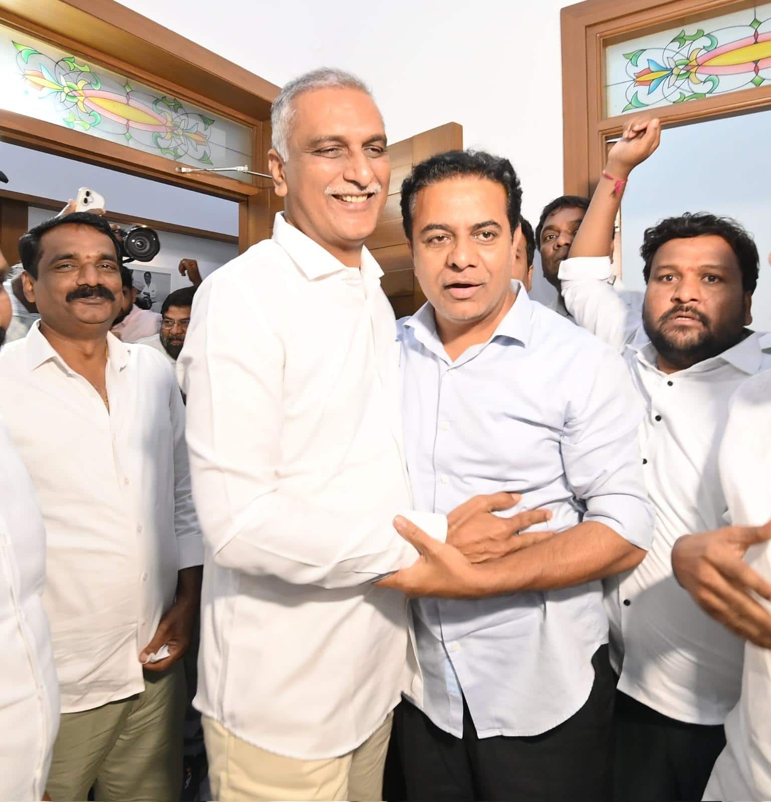 Sajjanar On Harish Rao: హరీష్ రావు వ్యాఖ్యలకు సిట్ కౌంటర్.. సంచలన ప్రకటన విడుదల చేసిన సీపీ సజ్జనార్