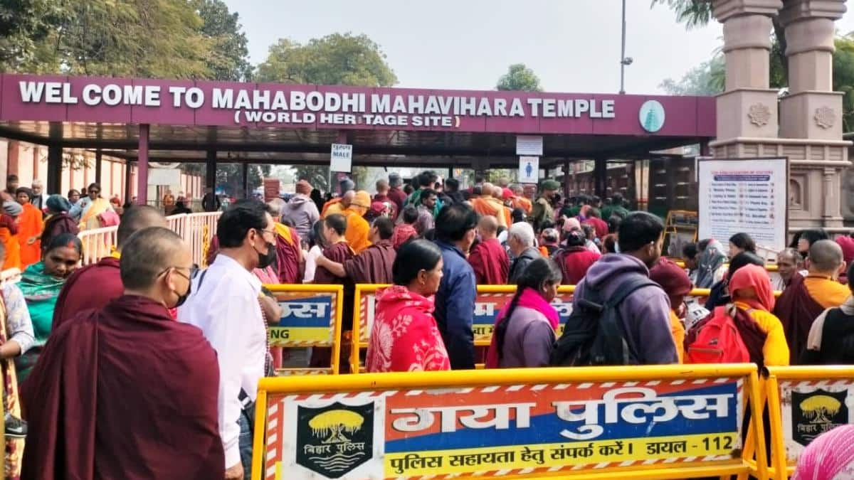 Mahabodhi Mandir: बोधगया का महाबोधि मंदिर हुआ प्लास्टिक फ्री जोन, ले जा सकेंगे जूट या कपड़े का थैला