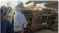 Chandrapur Accident News: तेलंगणा राज्यातून कामावरून घरी परतताना काळाचा घाला; चंद्रपूरमध्ये मजुरांना नेणाऱ्या पिकअपचा भीषण अपघात; दोघांचा जागीच मृत्यू ,12 जण जखमी