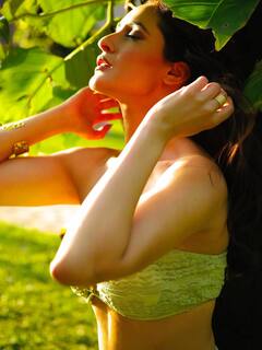 Pragya Jaiswal PHOTO: પ્રજ્ઞા જયસ્વાલે ગાર્ડનમાં કરાવ્યું ગ્લેમરસ ફોટોશૂટ, જુઓ તસવીરો