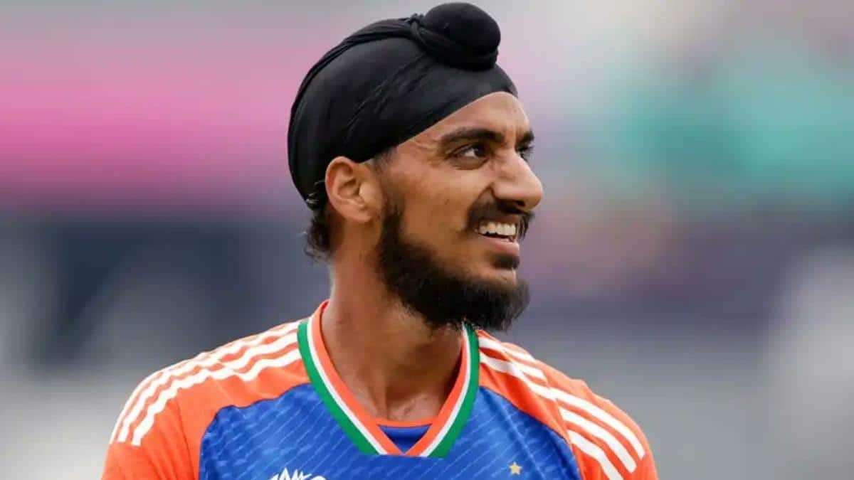 IND vs NZ 2nd T20I: अर्शदीप सिंह की ऐसी हुई कुटाई, पहले ओवर में 18 रन खर्च कर बना दिया 'शर्मनाक' रिकॉर्ड