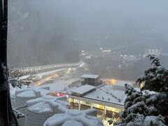 Vaishno Devi Yatra : वैष्णोदेवीची यात्रा करण्यात आली स्थगित; पाऊस आणि बर्फवृष्टीमुळे पर्यटनात अडथळा