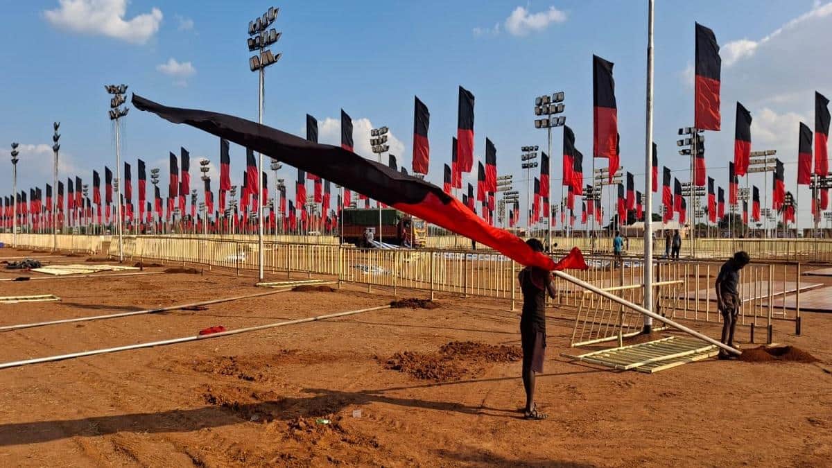 உடன்பாடு இல்லாதவர்கள் இணைந்த கூட்டணி எப்படி வெற்றி பெறும்: எம்.பி., கனிமொழி விமர்சனம்