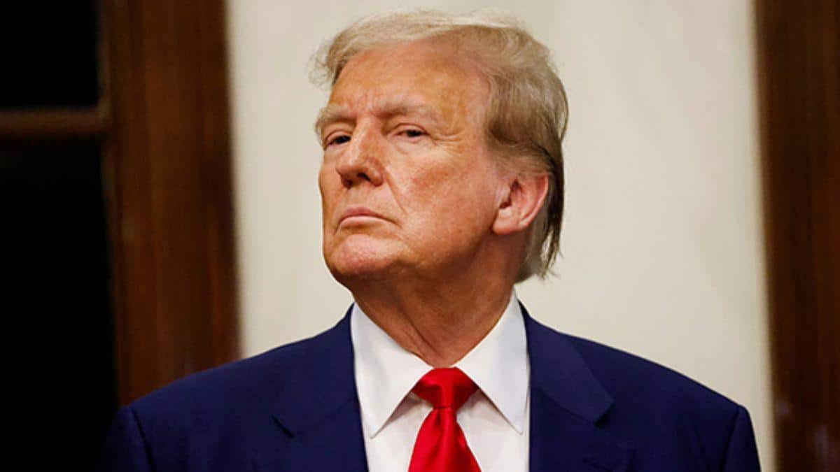 Trump Threatens 100% Tariffs On Canada Over China Deal, Tensions With Mark Carney Escalate