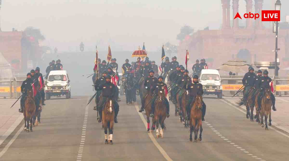 Republic Day 2026 Wishes: 26 जनवरी पर GIF फोटो और एनिमेटेड वीडियो कैसे करें डाउनलोड और शेयर? जानें आसान तरीका