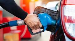 ગાડીમાં પેટ્રોલ ભરાવતા સમયે આ ત્રણ બાબતોનું રાખો ધ્યાન, છેતરપિંડીનો નહીં બનો શિકાર