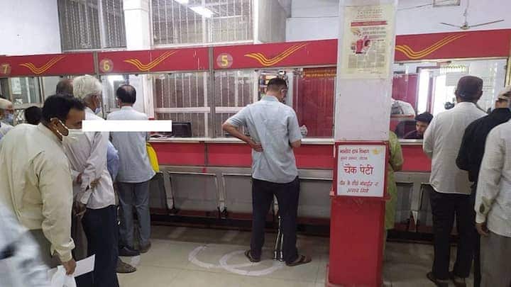 यह योजना न केवल कमाई के लिए बल्कि कर बचत के लिए भी बेहतरीन है। आयकर अधिनियम की धारा 80सी के तहत, इस योजना में किए गए 1.5 लाख रुपये तक के निवेश पर आपको कर छूट मिल सकती है। इस प्रकार, आपको ब्याज आय और कर बचत दोनों का दोहरा लाभ मिलता है।