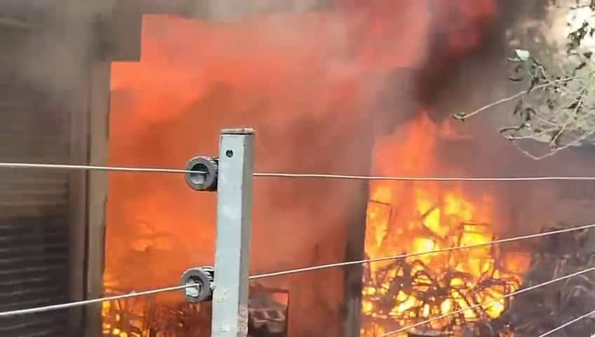 Nampally Fire Accident: నాంపల్లి అగ్నిప్రమాదంలో ఐదుగురు సజీవ దహనం, కొనసాగుతున్న సహాయక చర్యలు