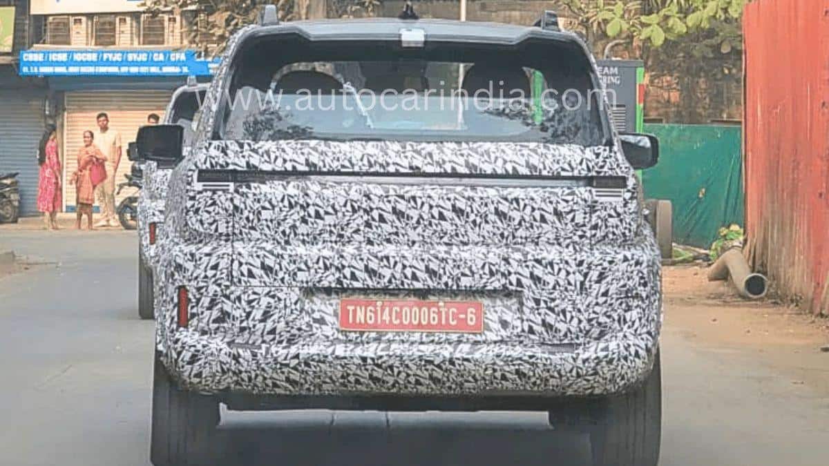 Hyundai SUV: தப்பிக்க முடியுமா..! ஹுண்டாயின் புது எஸ்யுவி - இன்ஜின்? எலெக்ட்ரிக்? பாக்ஸி டிசைன், கியா மாடலா?