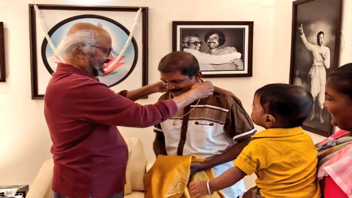 ரசிகரை வீட்டிற்கு அழைத்து தங்க சங்கிலியை பரிசாக அளித்த ரஜினிகாந்த் - அந்த ரசிகர் அப்படி என்ன செய்தார்?
