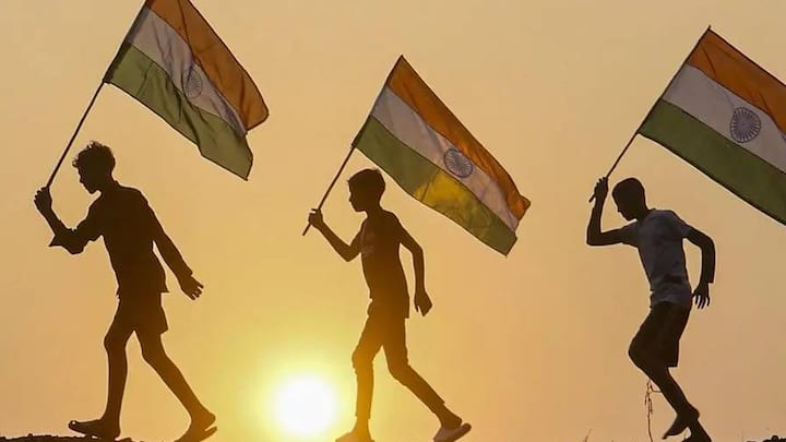 ભારત દેશ એ ઉત્સવોનો દે છે. તેમાં બે ઉત્સવને રાષ્ટ્રીય મહત્વ આપવામાં આવે છે. 26 જાન્યુઆરીનો પ્રજાસત્તાક દિવસ અને 15 ઓગસ્ટનો સ્વાતંત્ર્ય દિવસ.