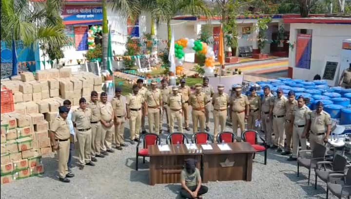 या प्रकरणी राजू टेळेकर, दिनू शेठ पाटील या दोघांच्या विरोधात गुन्हा नोंद करण्यात आला . टेळेकर याला अटक करण्यात आली असून उर्वरित आरोपीचा शोध सुरू आहे .