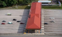 भारत तो आसपास भी नहीं, दुनिया के इस देश में लिया जाता है सबसे ज्यादा और महंगा टोल