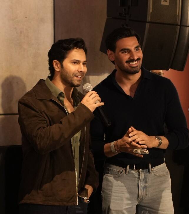 इस फिल्म ने अहान के करियर पर कोई खास असर नहीं डाला. अहान इसके बाद गायब से ही हो गए थे.
