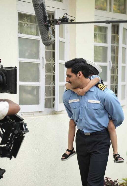 अब बॉर्डर 2 की सक्सेस के बाद अहान को फिल्म सनकी में देखा जाएगा. इस फिल्म की शूटिंग चल रही है. फिल्म में उनका नाम वीर सैगल है.