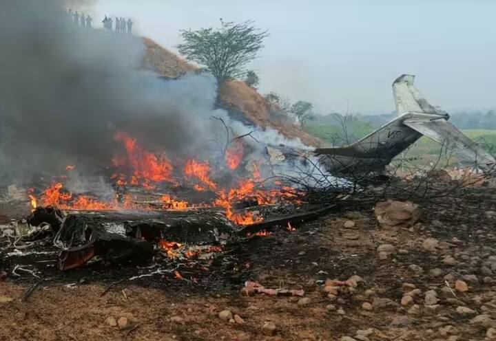 जिल्हा परिषद निवडणुकीच्या प्रचारासाठी अजित पवार बारामतीमध्ये येत असताना अजित पवारांचा हा अपघाती मृत्यू झाला.
