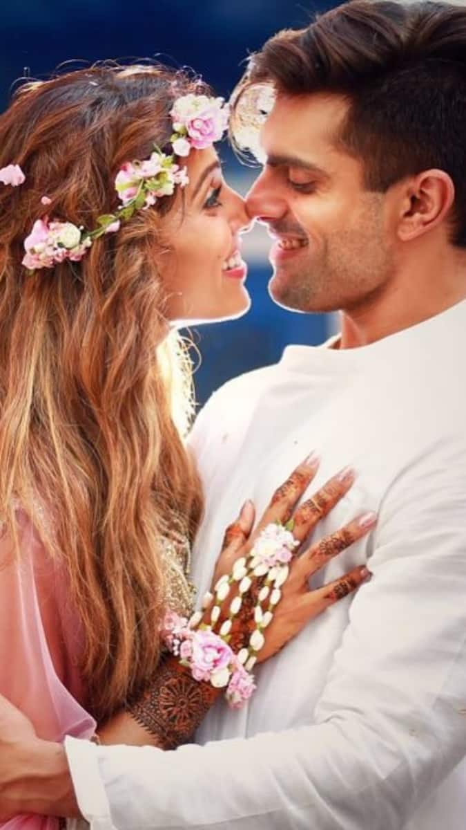 Bipasha Basu and Karan Singh Grover first met on the sets of the film 'Alone', they became very good friends during the shooting of the film and they kept meeting each other even after the shooting.