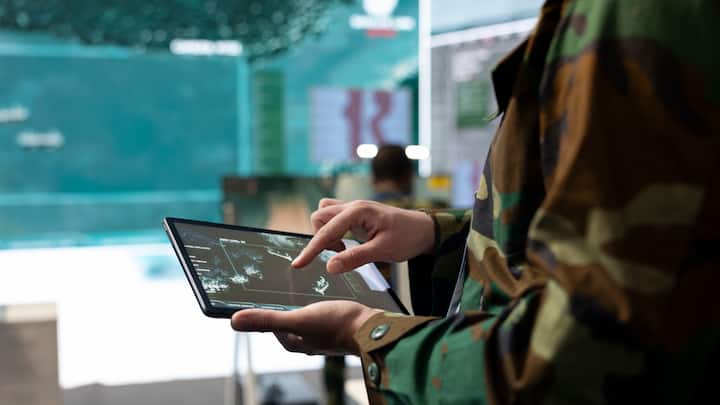 Industry stakeholders are calling for increased spending on AI-enabled intelligence systems, cyber forensics, and next-generation surveillance to counter evolving digital threats. (Image Source: freepik)