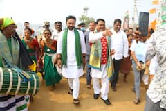 Medaram Maha Jathara 2026: మేడారంలో వన దేవతలను దర్శించుకున్న కేంద్ర మంత్రులు కిషన్ రెడ్డి, ఓరం