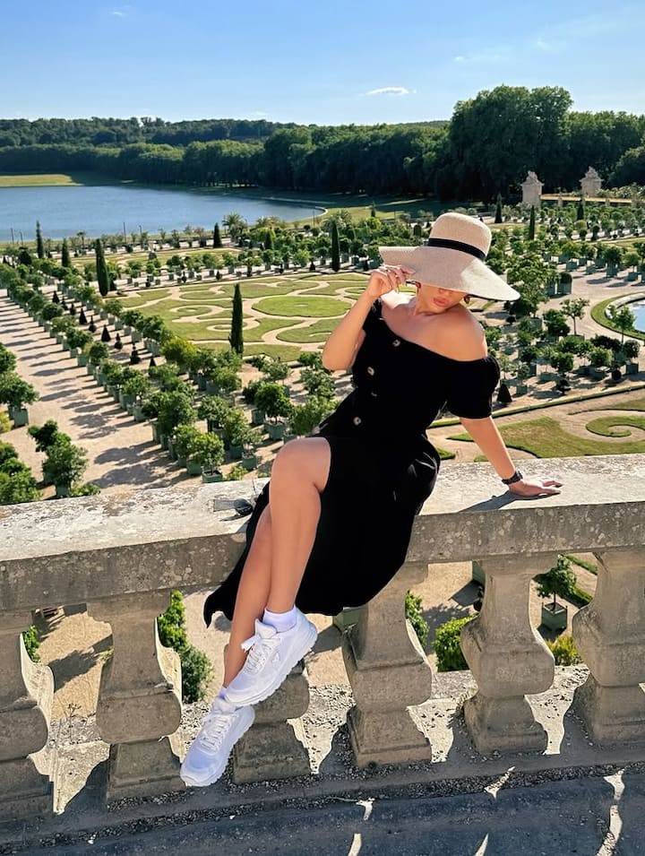 लोगों को शमा का यह अंदाज बहुत पसंद आ रहा है, जिसकी वजह से उनकी फैन फॉलोइंग भी काफी अच्छी है।