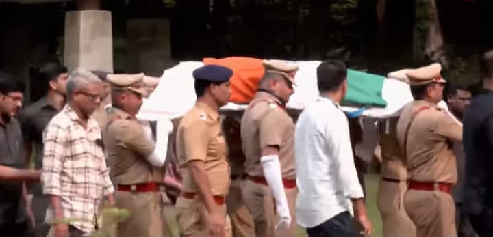 11 वाजता अजित पवारांच्या पार्थिवावर अंत्यसंस्कार करण्यात येणार आहे.