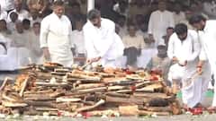 Ajit Pawar Funeral: પંચતત્વમાં વિલીન થયા અજિત પવાર, બે દીકરાઓએ આપી મુખાગ્નિ