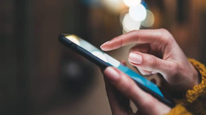 There are three ways to add or change a mobile number in a bank account. Through ATM, with the help of net banking and by going directly to the home branch. Each method is designed according to different needs and convenience. So that the customer does not face much trouble.