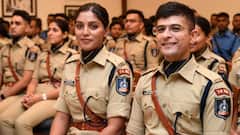 क्या पुलिस वाले 'बाल' कलर नहीं करवा सकते? ओडिशा DSP पर मचे बवाल के बीच जानिए जवाब