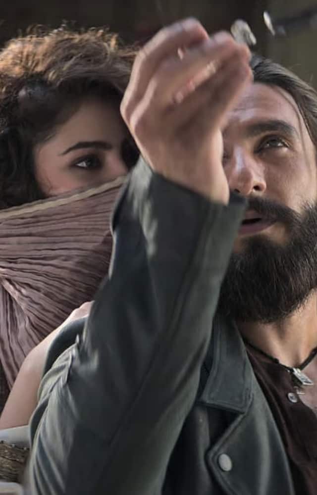 ‘यूफोरिया’, ‘पीएस2’ आणि ‘धुरंधर’सारख्या चित्रपटांमध्ये काम करण्याची संधी मिळाली, असं तिनं सांगितलं.
