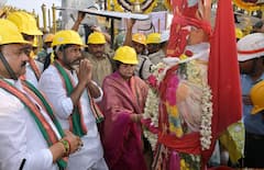Medaram maha jatara 2026: మేడారం జాతరలో మొక్కులు చెల్లించుకున్న తెలంగాణ డిప్యూటీ సీఎం మల్లు భట్టి విక్రమార్క