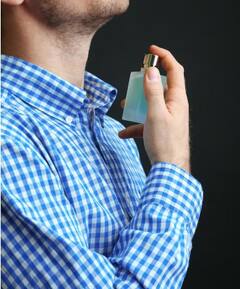 Spraying Perfume on Neck : మెడపై పర్‌ఫ్యూమ్ స్ప్రే చేస్తున్నారా? ఆ అలవాటు మానేయండి.. ఎందుకంటే