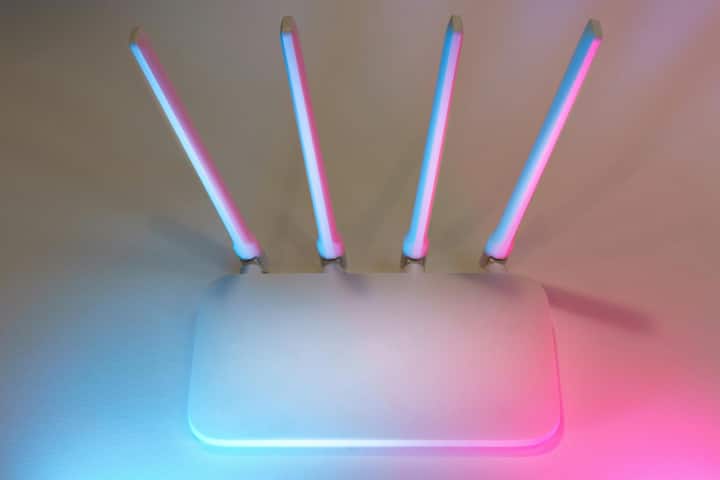 You can increase your net speed without spending a single penny by adopting a simple method. In fact, sometimes slow internet is also due to the location of the WiFi router.
