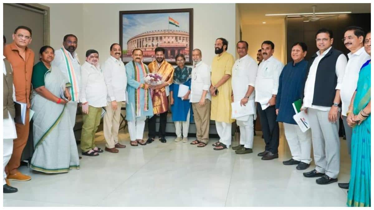 Municipal Elections 2026: మున్సిపల్ పోరుకు రేవంత్ రెడ్డి మాస్టర్ ప్లాన్; మంత్రులకు దిశానిర్దేశం, బుధవారం నుంచే సీఎం ప్రచారం