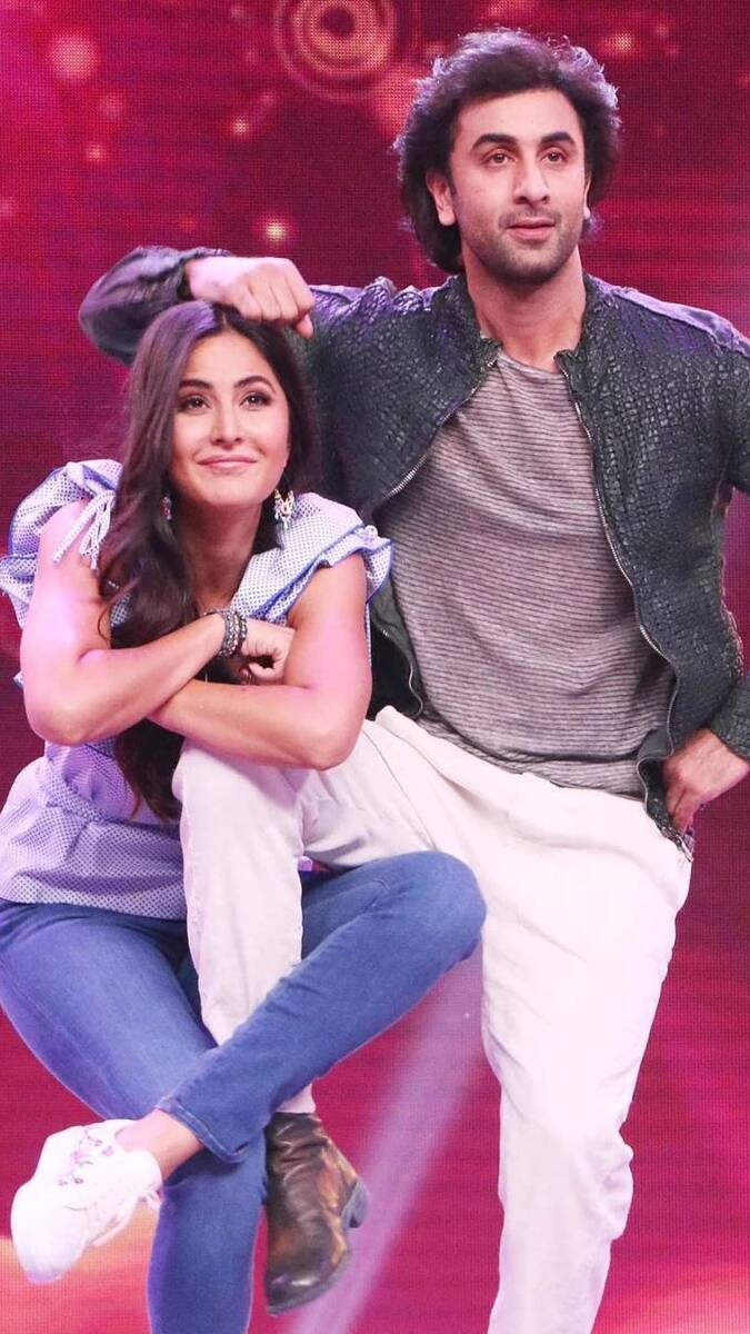 लेकिन शायद किस्मत ने उनके लिए कुछ और सोच कर रखा था. अचानक आए दोनों के ब्रेकअप की खबर ने फैंस को हैरान-परेशान कर दिया.