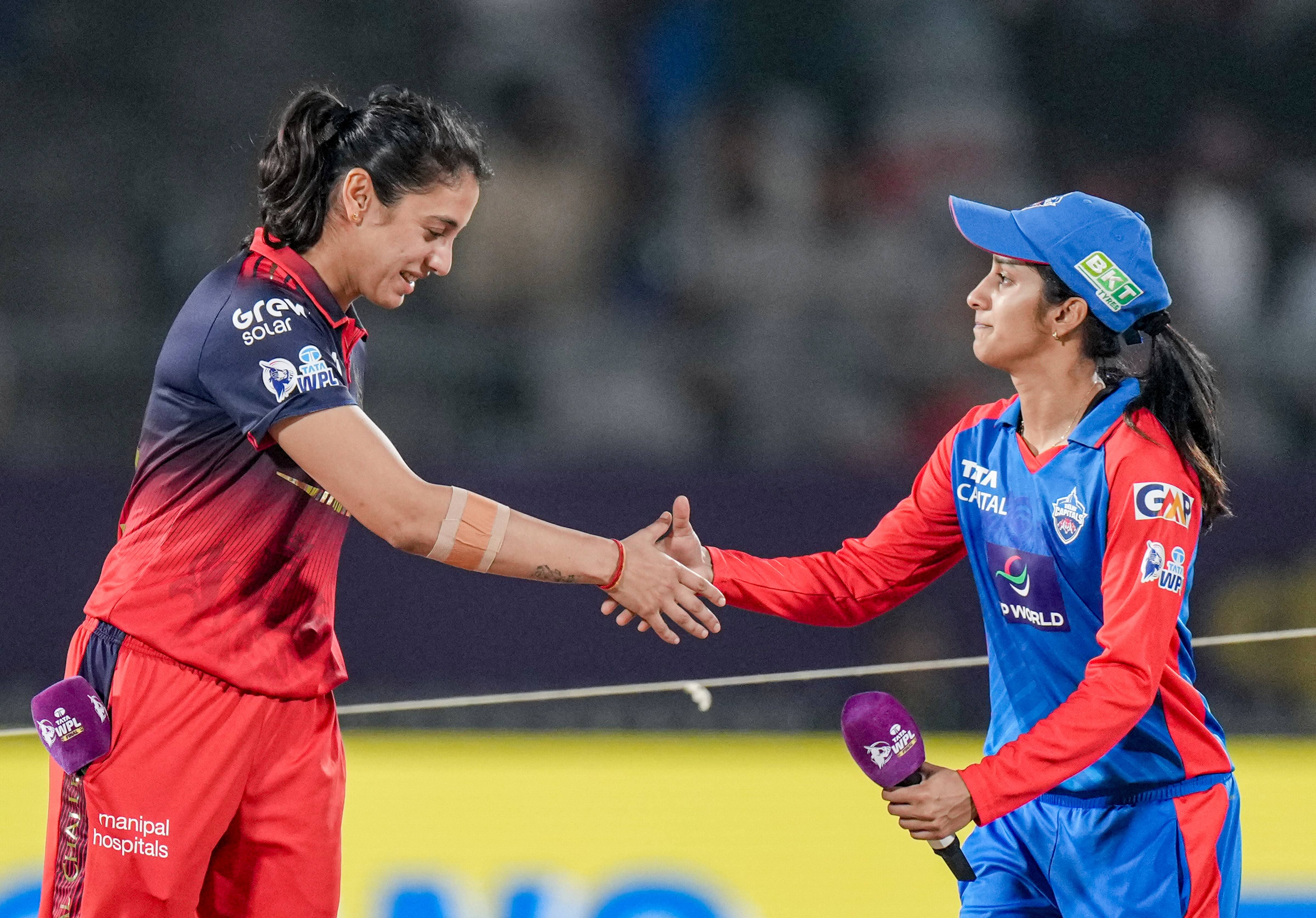 WPL 2026 ఫైనల్‌లో ఆర్సీబీ వీరవిహారం; రికార్డు ఛేజింగ్‌తో ఢిల్లీపై విజయం, రెండోసారి టైటిల్ కైవసం!