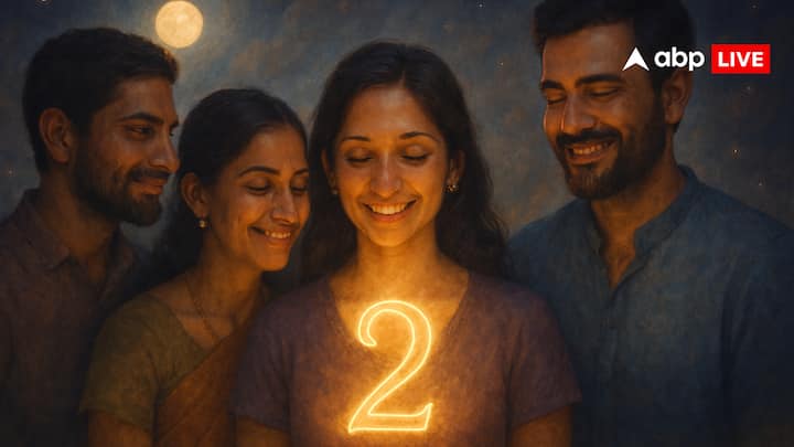 मूलांक 2 वाले जातकों की सबसे अच्छी बात ये है कि, इन्हें अपने आस पास बदलाव पसंद है. लेकिन बेवजह जोखिम उठाने से बचते हैं. मूलांक 2 के लोगों का स्वभाव रोमांटिक किस्म का होता है. पार्टनर के साथ इनकी अच्छी बनती है. दयालु और शांत स्वभाव होने के कारण दूसरों की मदद करना पसंद है.