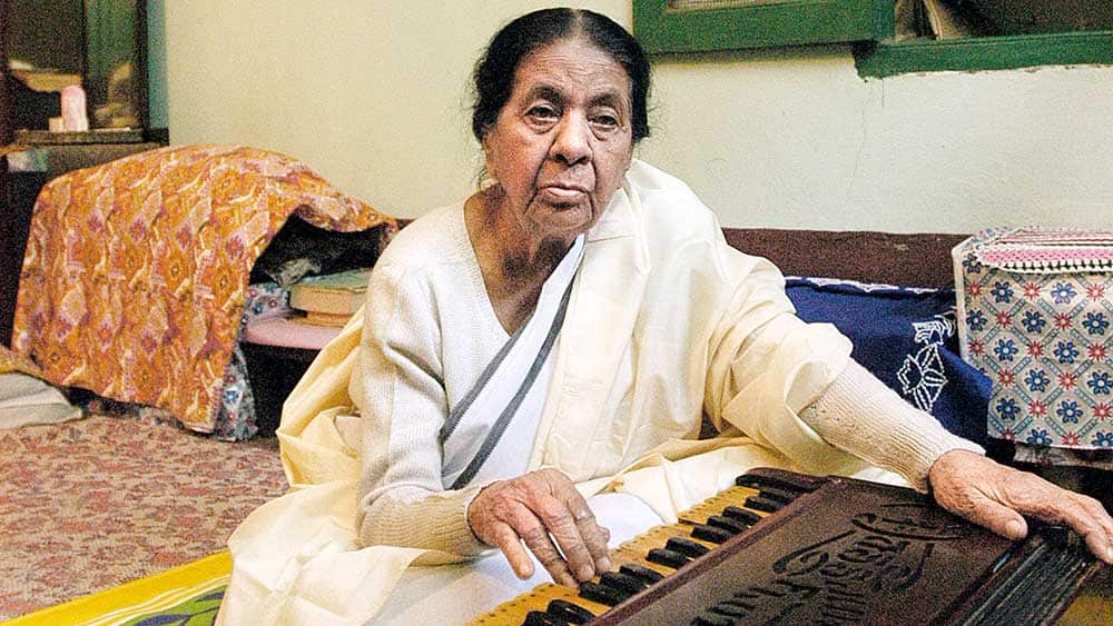 Modern era's Meera recorded her first album at the age of 12, lent her voice to more than 200 Hindi and 100 Bengali songs.