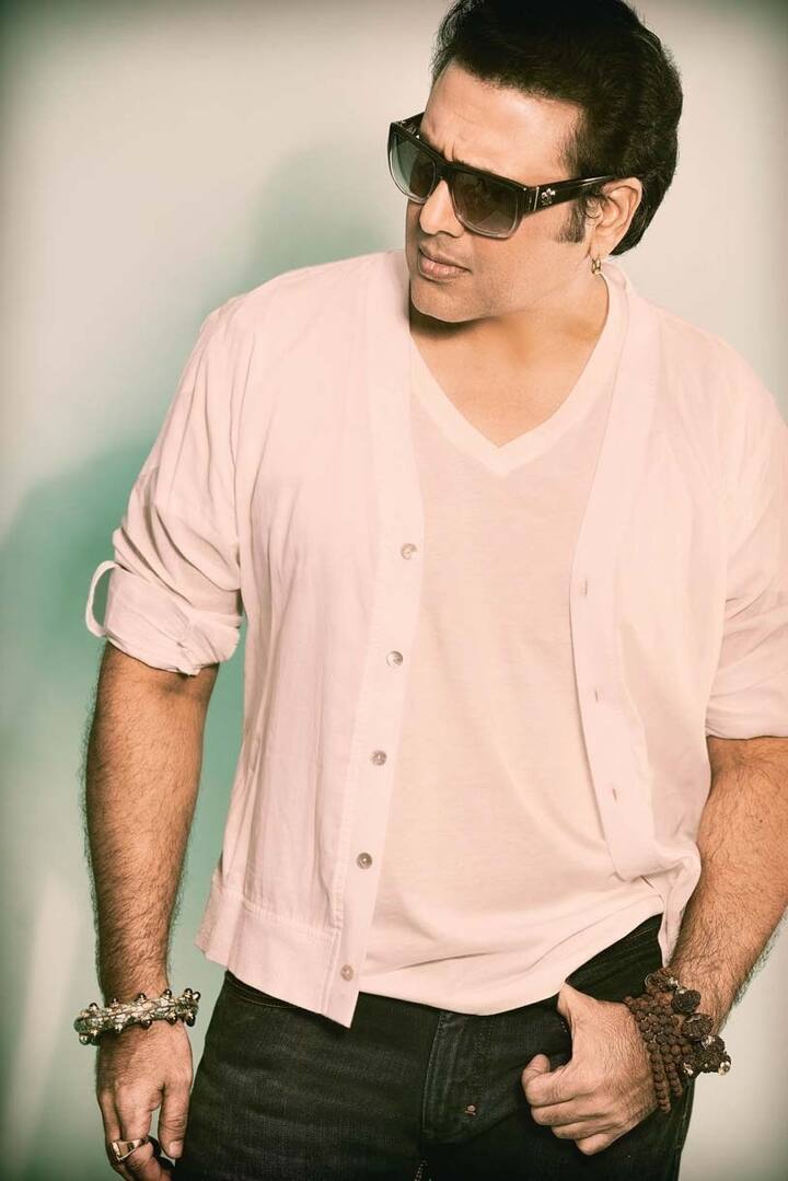 काही अज्ञात हल्लेखोरांनी गोविंदाच्या घरी जाऊन त्याला लक्ष्य करण्याचा प्रयत्न केले असल्याचा खुलासा, गोविंदाच्या मॅनेजरने केला आहे.