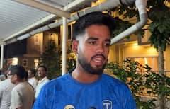 India Won U19 World Cup : भारताने वर्ल्डकप जिंकताच मुंबईकर आयुषच्या घरी जल्लोष; वडिलांच्या डोळ्यात आनंदाश्रू, हाती तिरंगा घेऊन घोषणाबाजी