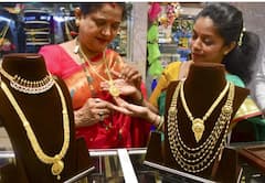 Gold Silver: ਸੋਨੇ-ਚਾਂਦੀ ਨੂੰ ਲੈ ਕੇ ਬਾਬਾ ਵੇਂਗਾ ਦੀ ਵੱਡੀ ਭਵਿੱਖਬਾਣੀ! ਜਾਣੋ ਕਿਵੇਂ ਬਣੇਗਾ ਸੁਰੱਖਿਅਤ ਵਿਕਲਪ? ਭਵਿੱਖ 'ਚ ਹੋਏਗਾ ਇੰਝ ਫਾਇਦਾ...