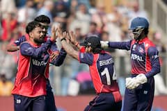 England vs Nepal : डोळ्यांवर विश्वास बसेना! करिअरच्या पहिल्याच चेंडूवर नेपाळच्या पठ्ठ्याने रचला इतिहास, इंग्लंडविरुद्धच्या सामन्यात नेमकं काय घडलं?